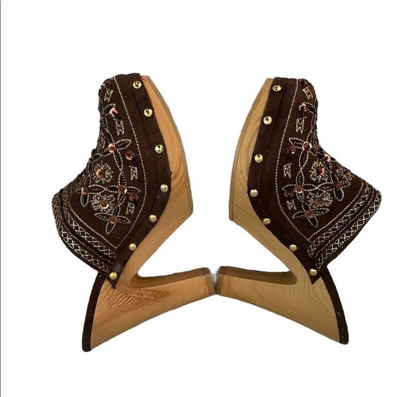 Splash brown mules with detail beading - Picture 6 of 6